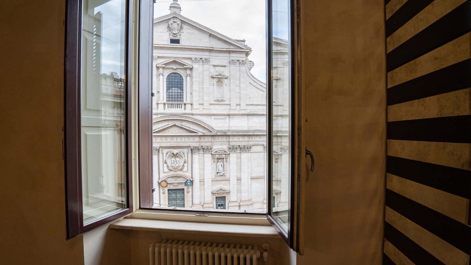 Apartamento Piazza Venezia Charming With View
